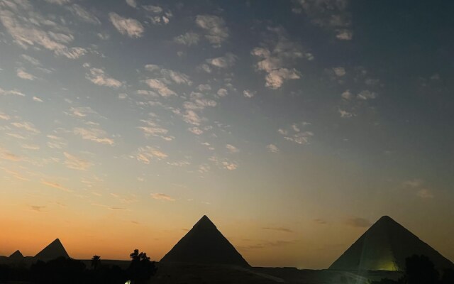 Capital Of Pyramids Hotel