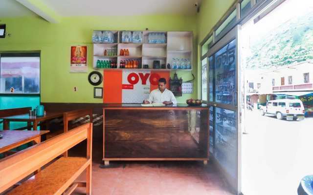 OYO Flagship 48702 Hotel Omkar