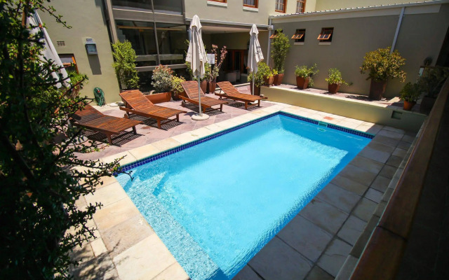 The Victorian 1906 Hotel