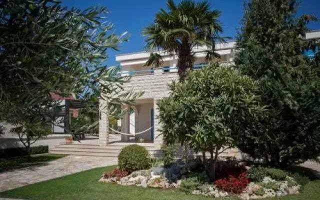 Apartments Villa Pina