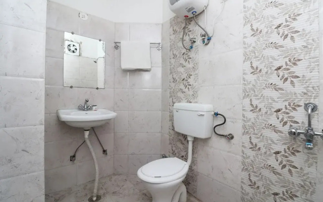Collection O 80995 Hotel Dev Residency