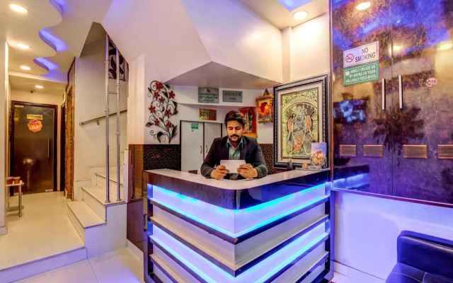 Oyo 18867 Hotel Vision Palace
