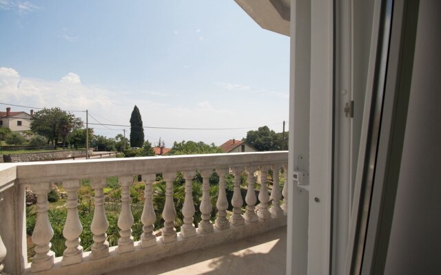 Apartment Mladen