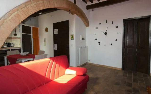 SCAPPO IN UMBRIA, Porta Leone