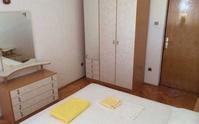 Apartment Josip - with parking: A2 Rogoznica, Riviera Sibenik