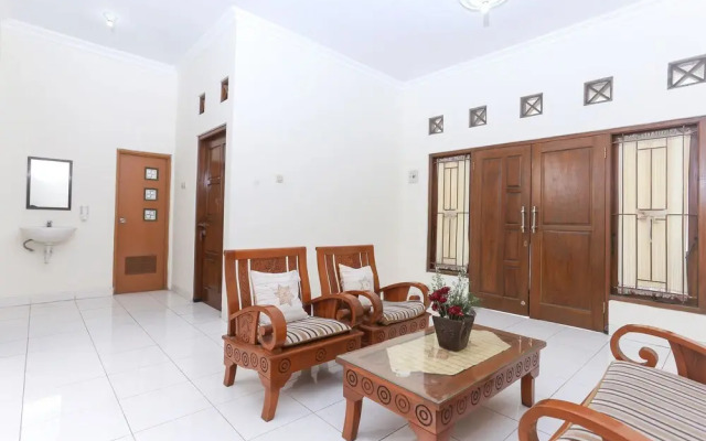 Oyo 1680 Dahlia Guesthouse