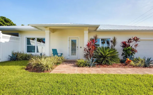 Florida Gem: Saltwater Pool By Beaches & Kayaking!