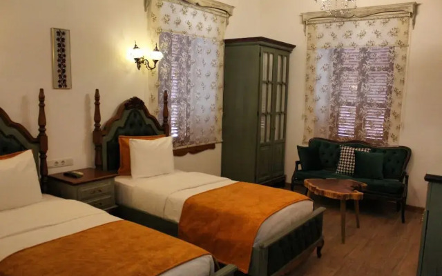 White Garden Hotel