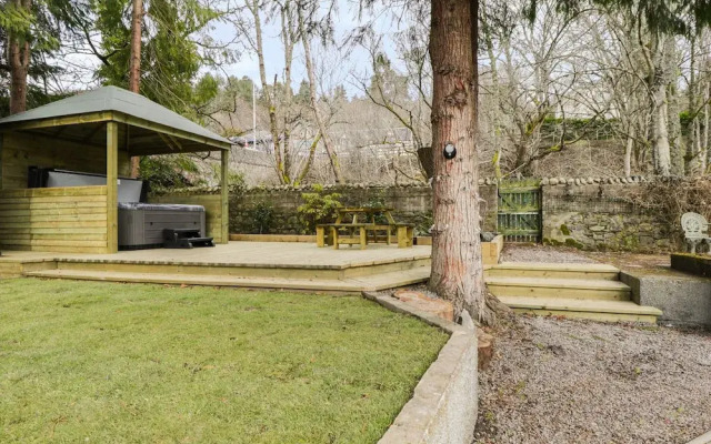 Bridgend House B & B