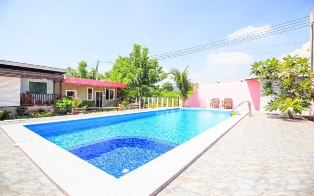 Ton Hom Resort by OYO Rooms