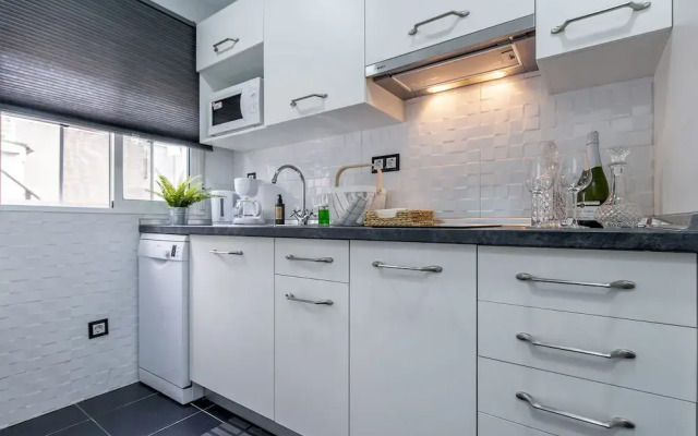 DÚPLEX GARDEN - ATOCHA DELUXE - ElevenHost