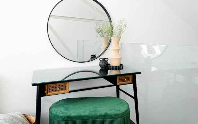 RWY Suite48