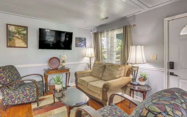 3 Mi to Downtown: Family-friendly Birmingham Home
