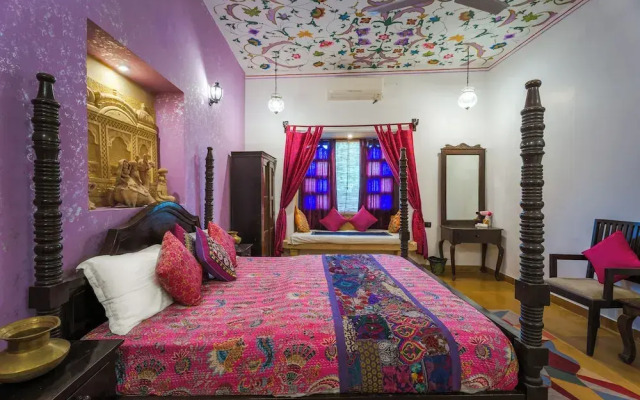 Jaisalmer Hostel Crowd