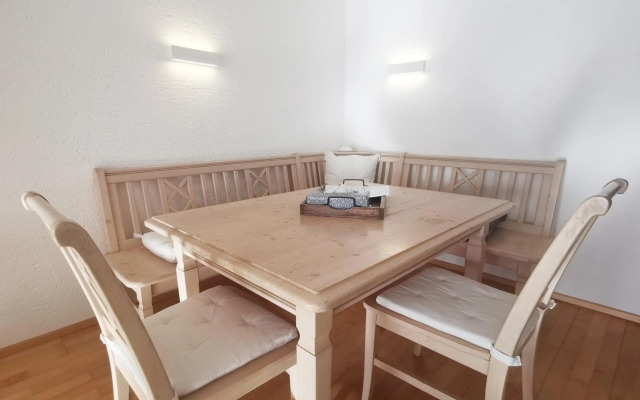 The Seefeld Retreat - Central Family Friendly Apartments - Mountain Views