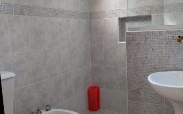 Hosteria Manantial de Carpintería