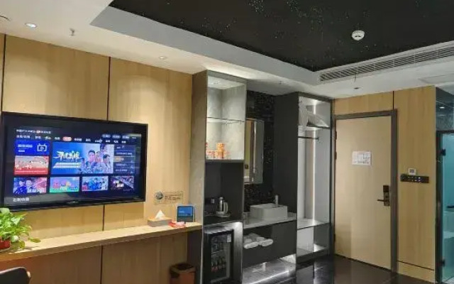 Xilinhot Yiyi Luxury Hotel