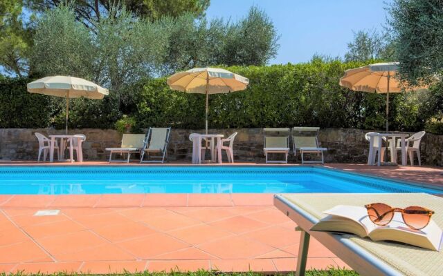 Apartment in Castelfiorentino With Pool
