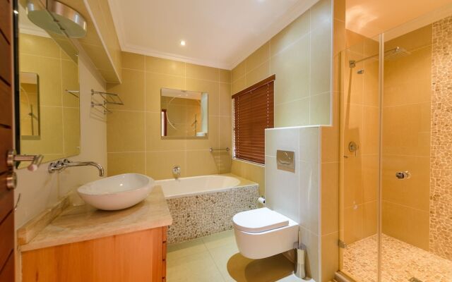 San Lameer Villa Rentals 14308