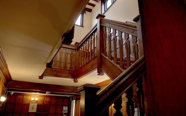 Best Western The Gatehouse Hotel