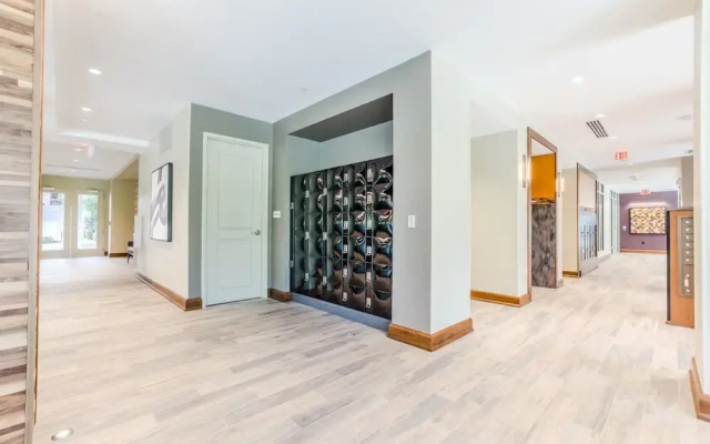 Global Luxury Suites in Downtown Atlanta
