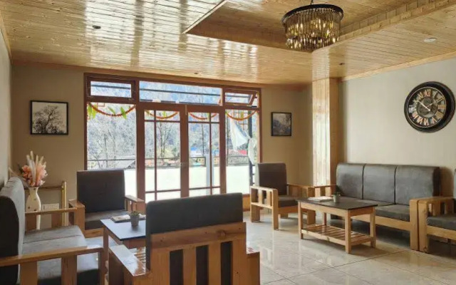 Mount Bayul Shangri-La Resort