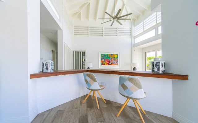 Ocean View! Fully Renovated Villa, Private Pool!