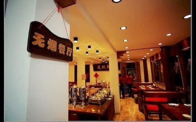 Lijiang Courier Inn
