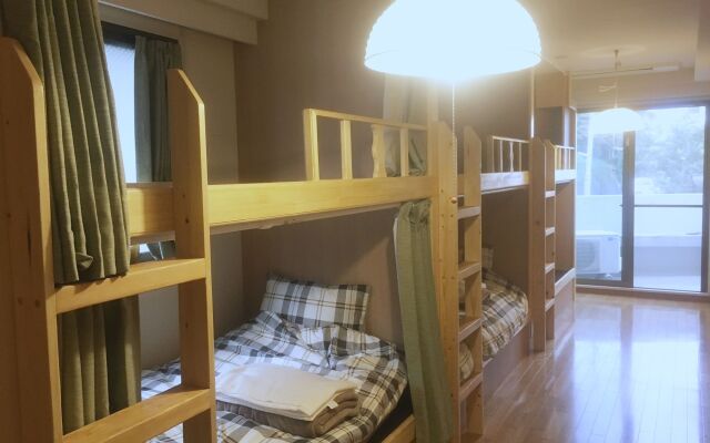 Atami Onsen GUEST HOUSE MEGUMI - Hostel