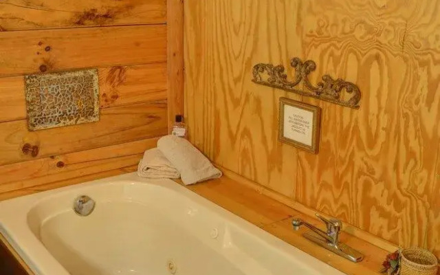 Panther Creek Cabins