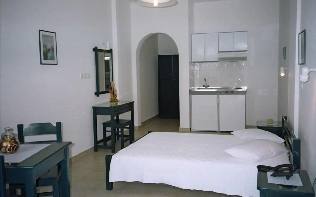 Romanzza Studios