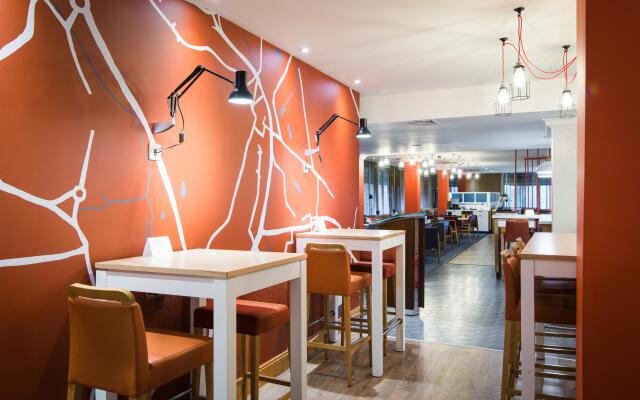 Holiday Inn Stoke on Trent M6, Jct 15 by IHG