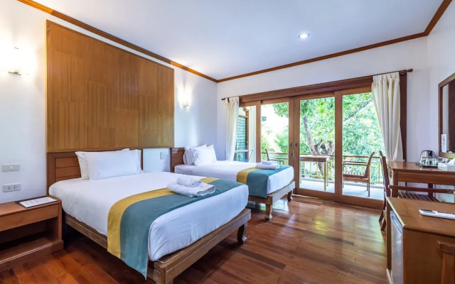 Meet Holiday Hotel