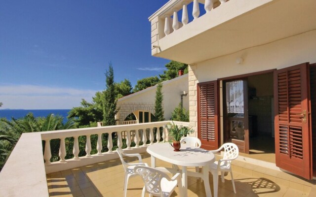 Amazing Home in Prizba With Wifi and 7 Bedrooms