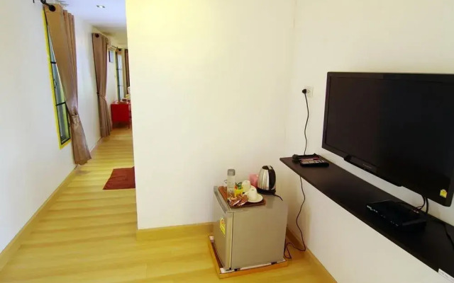 The Eight Guest House