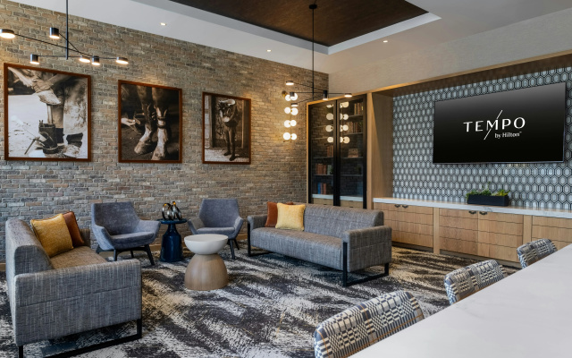 Tempo By Hilton Louisville Downtown Nulu