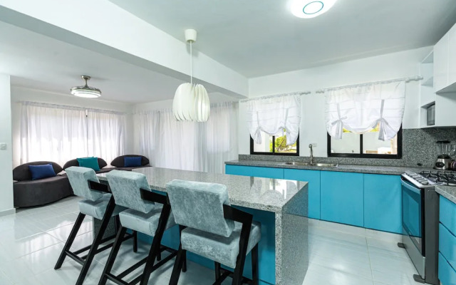 Skylight Suites Restaurant Bar