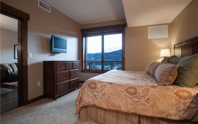 Trailhead Lodge 4106