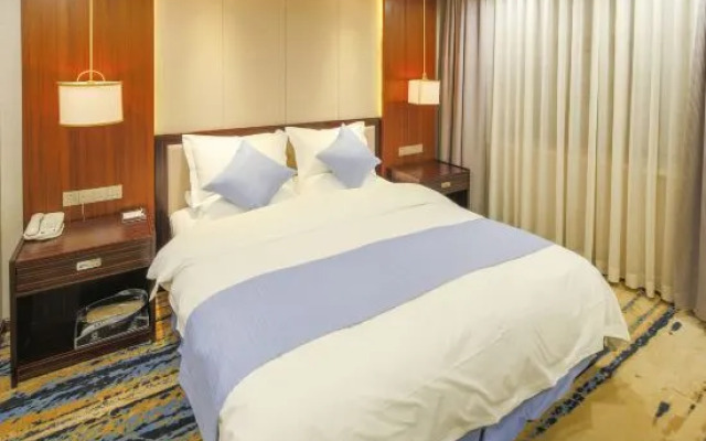 Bihai Jiaolong Business Hotel (Harbin Central Avenue Sophia Church)