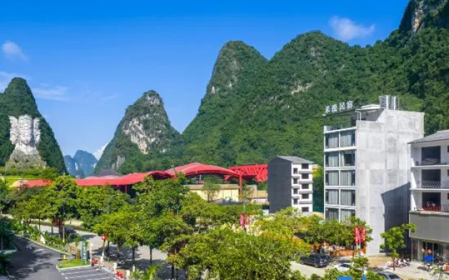 Yangshuo Heyue Homestay (Eternal Love Scenic Area) – Outside – Guilin