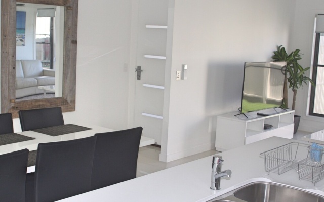 The Shae Luka Private Apartment – Guest Rooms – Peregian Beach