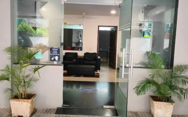 Ssapphire Asta Apartments