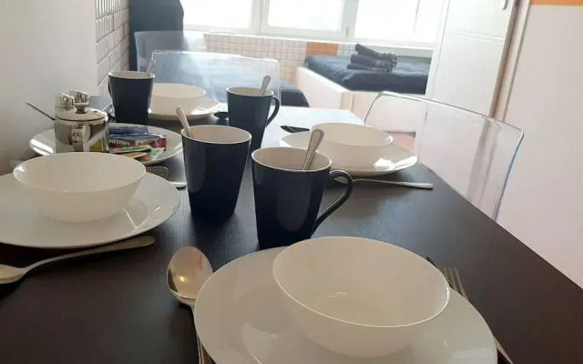 Walk distance to mokotow business park