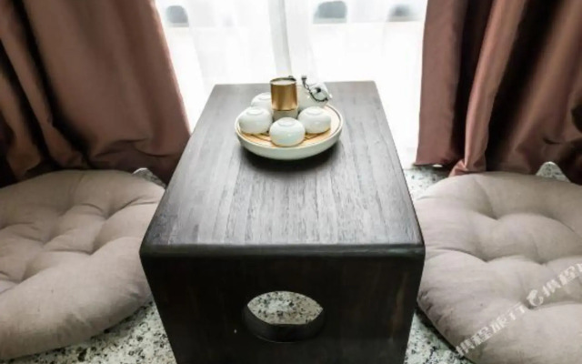 Binhai Holiday Apartment