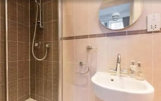 Hanover Street! Heart of the Centre 2bd/2bath