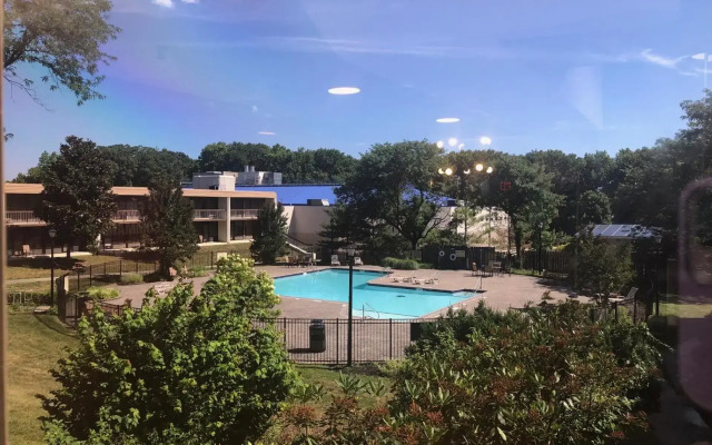 Grand Resort Hotel - Mt Laurel - Philadelphia