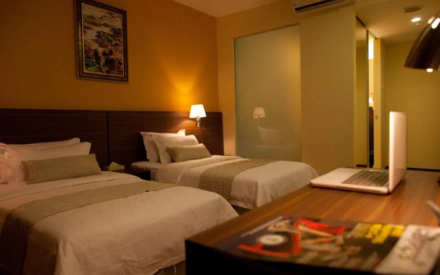 Pinetree Hotel