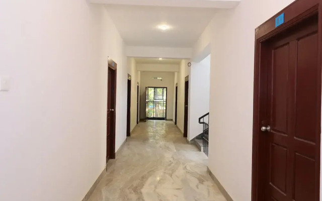 OYO 24917 Olaya
