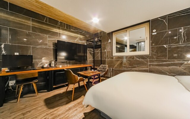 Motel 123