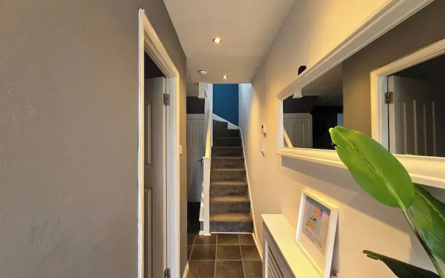 Cozy 4 Bedroom House in the Heart of Brixton